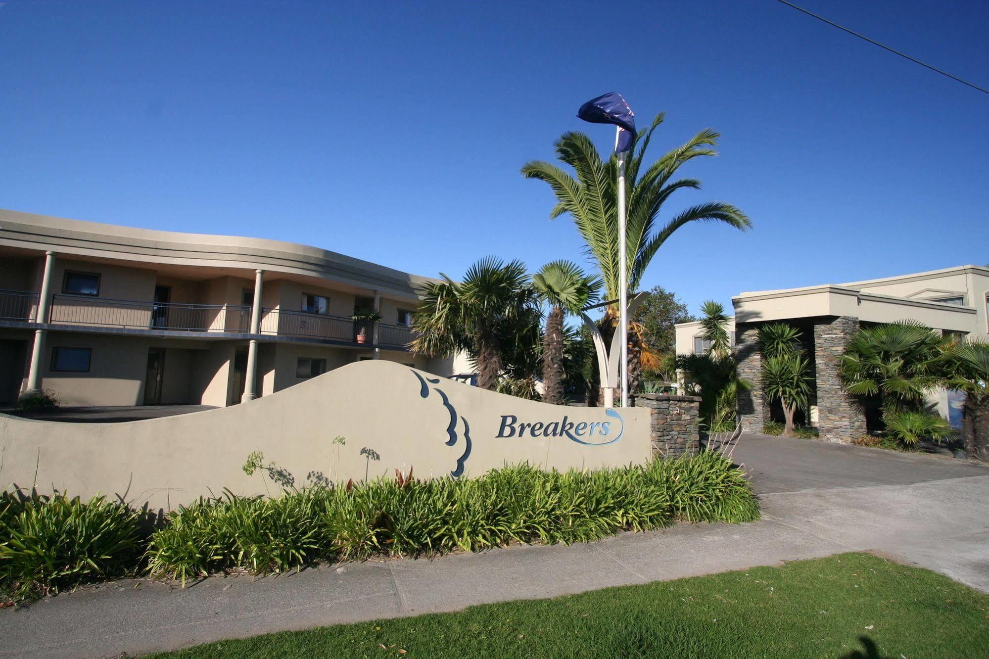 Breakers Motel Whangamata Exteriör bild